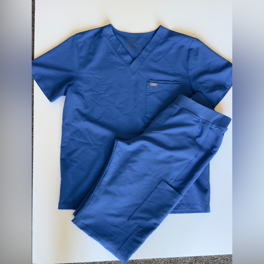 FIGS medical men scrub pants and t-shirt,Royal Blue, size:L, good condition